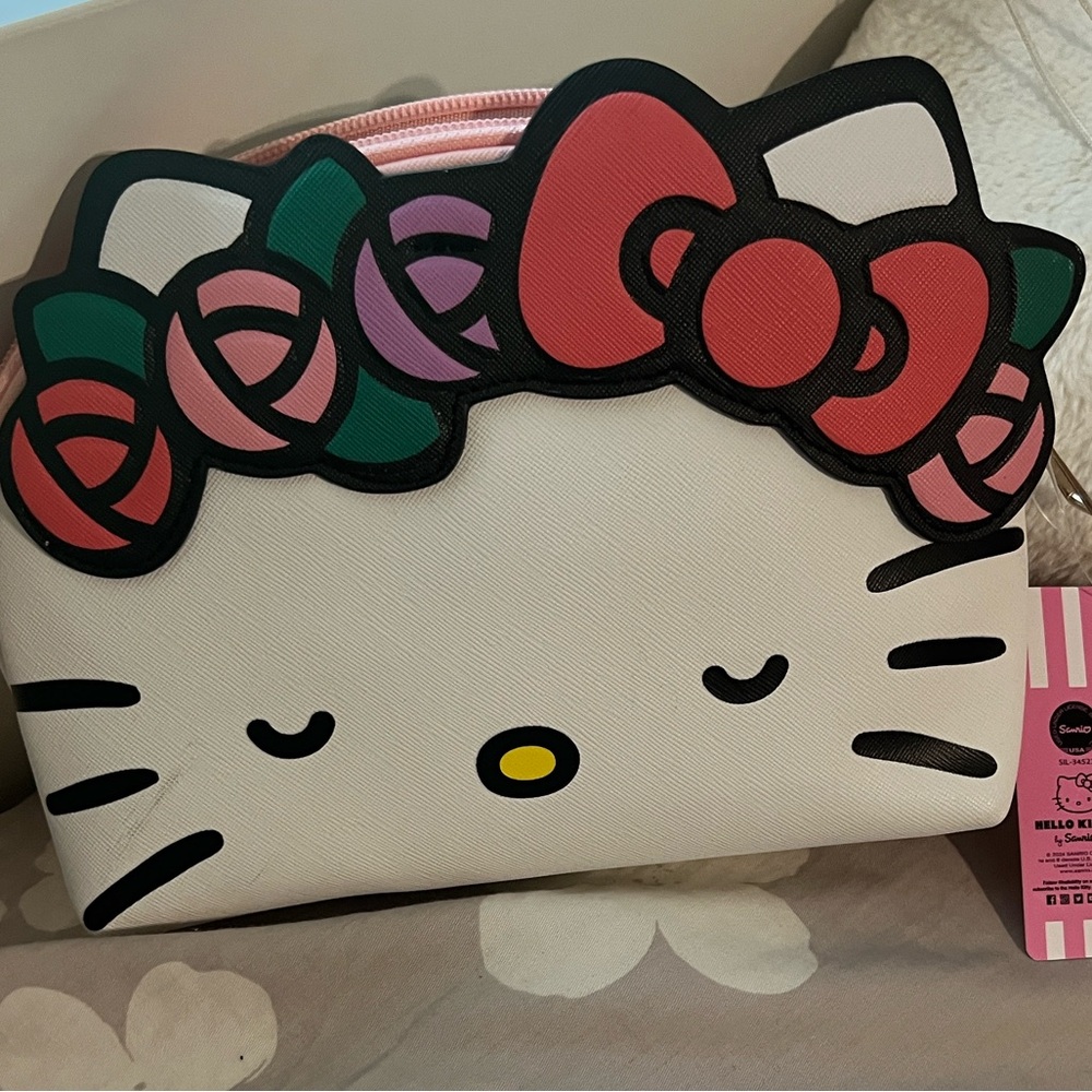 Hello Kitty Pink and White Floral Clutch
